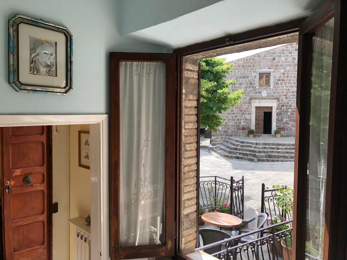 Вилла Casa Della Piazza Радикофани Экстерьер фото
